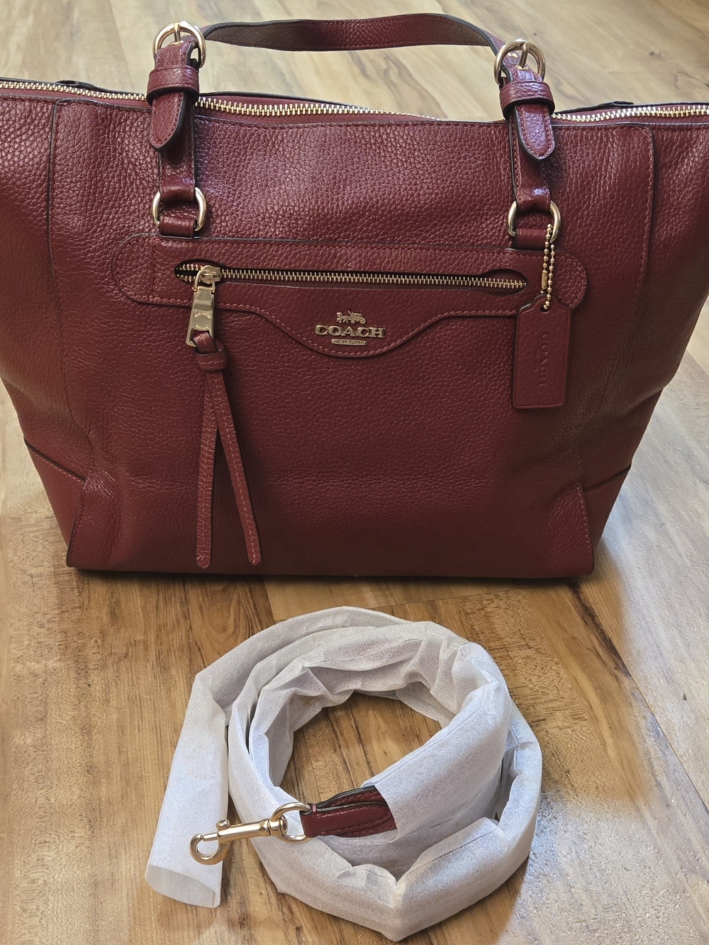 Coach Kleo Carryall Leather Bag - Like New Condition